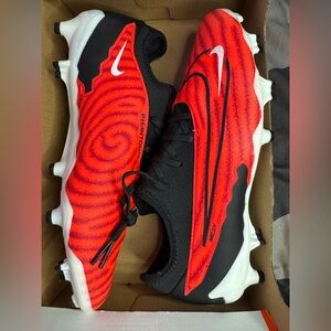 Nike phantom GX PRO FG size 7 men (8.5 wmns) NWT NIB!